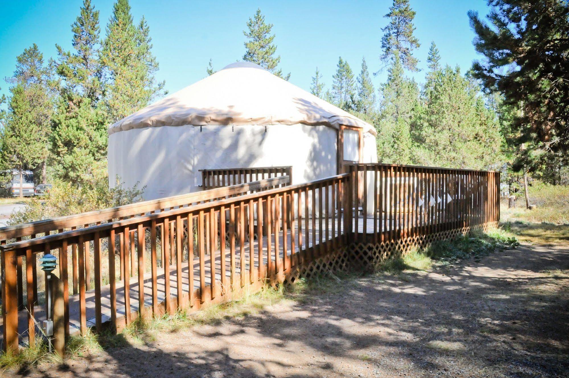 Bend-Sunriver Rv Campground Three Rivers Exterior photo